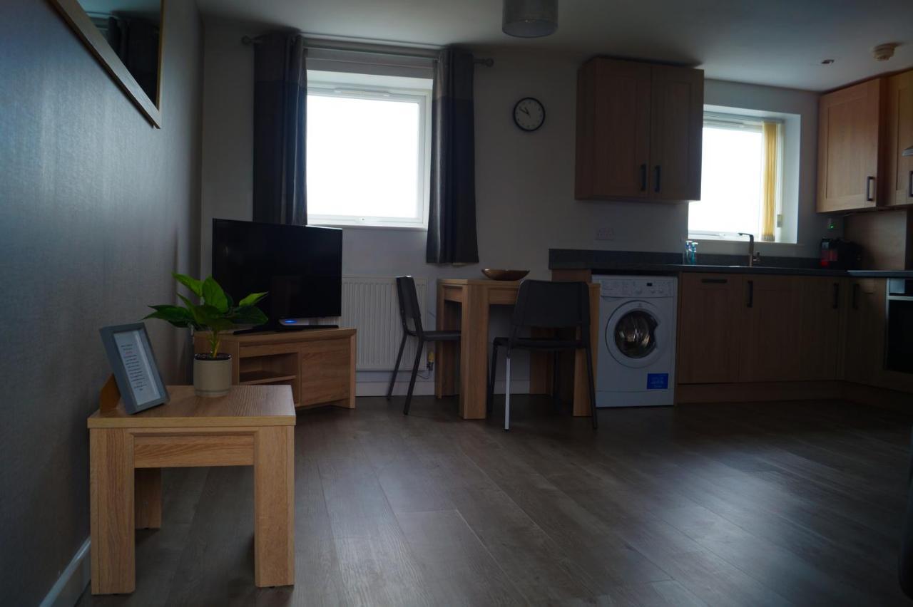 Chapel Court Apartments Cannock Luaran gambar