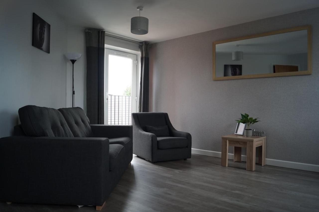 Chapel Court Apartments Cannock Luaran gambar