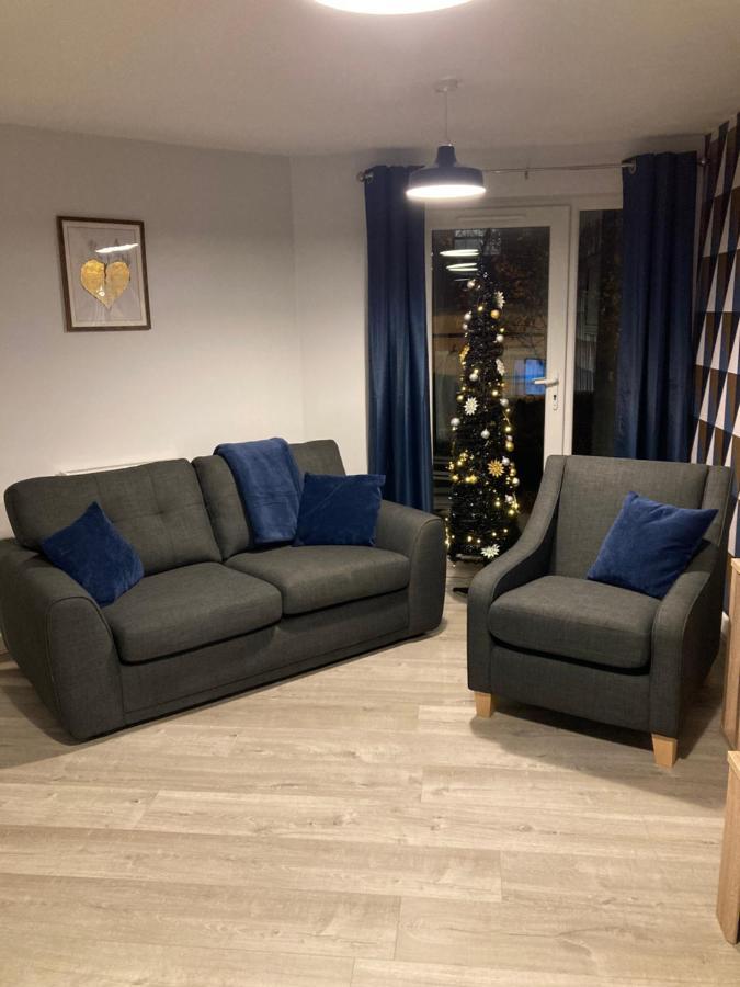 Chapel Court Apartments Cannock Luaran gambar