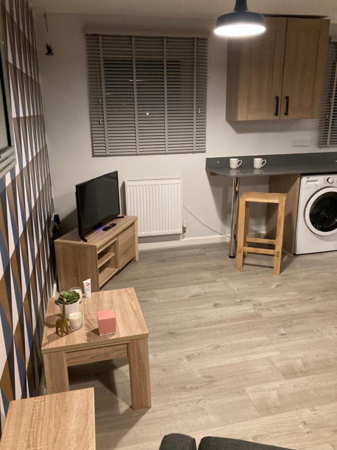 Chapel Court Apartments Cannock Luaran gambar