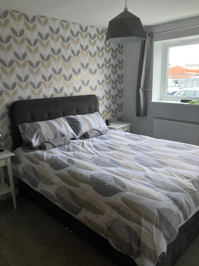 Chapel Court Apartments Cannock Luaran gambar