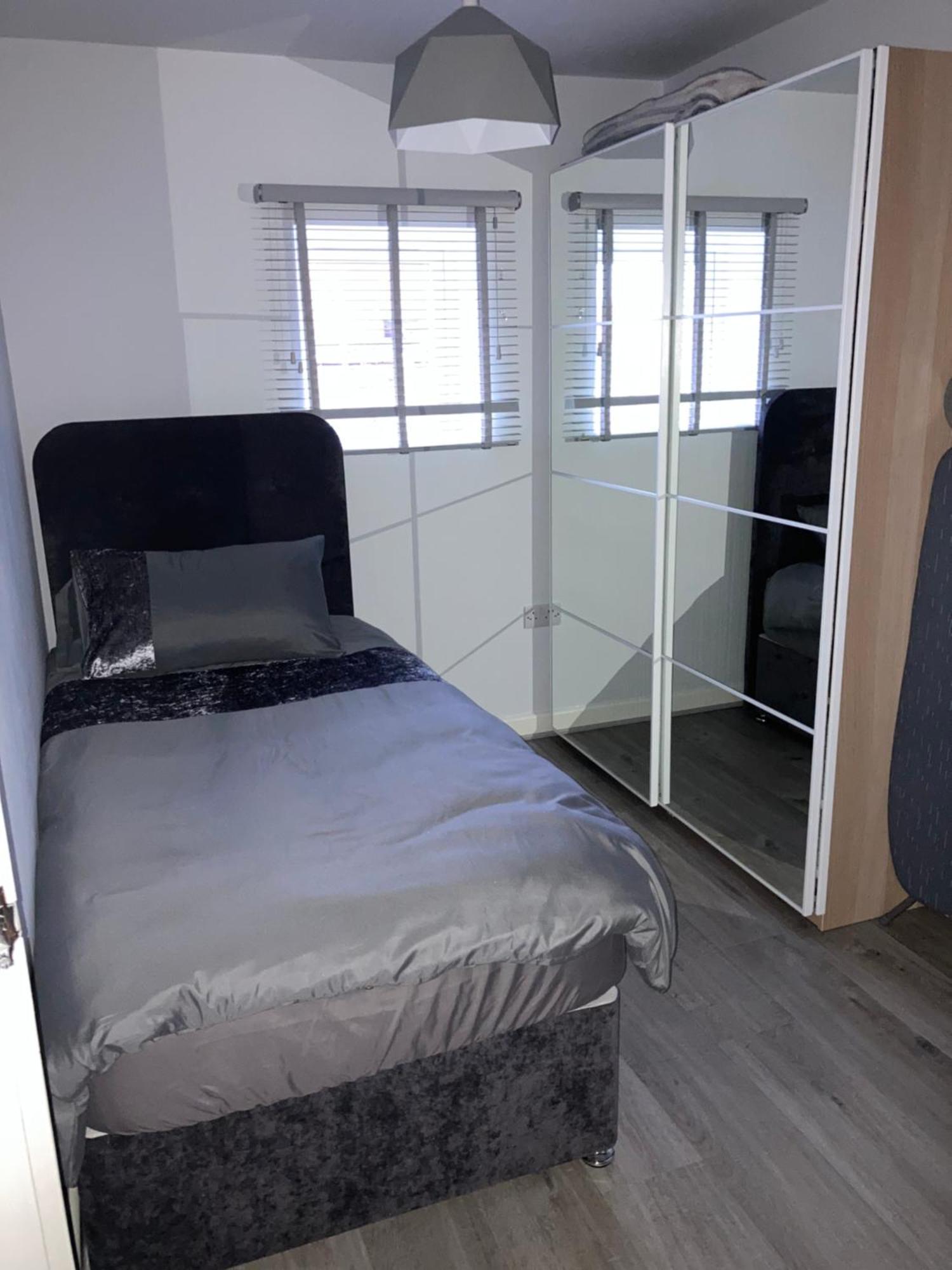 Chapel Court Apartments Cannock Luaran gambar