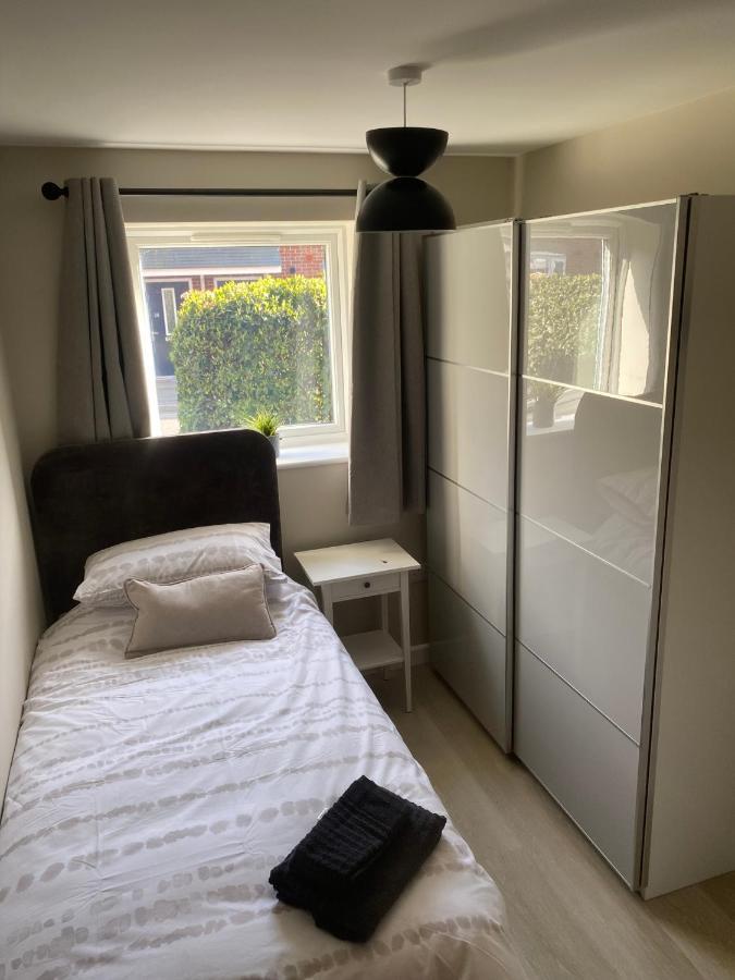 Chapel Court Apartments Cannock Luaran gambar