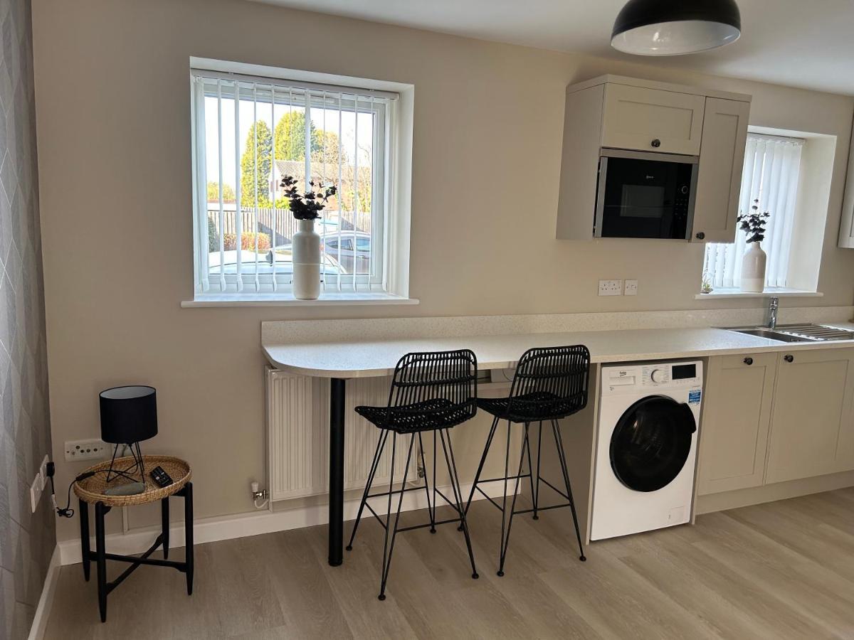 Chapel Court Apartments Cannock Luaran gambar