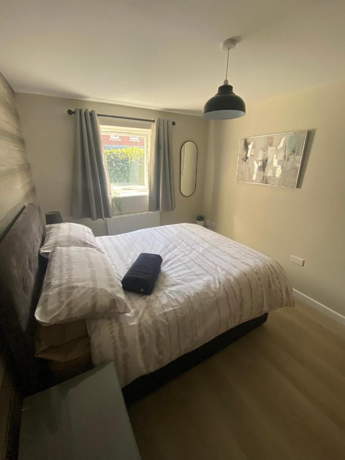 Chapel Court Apartments Cannock Luaran gambar
