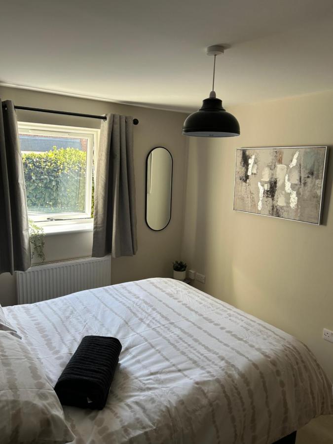 Chapel Court Apartments Cannock Luaran gambar