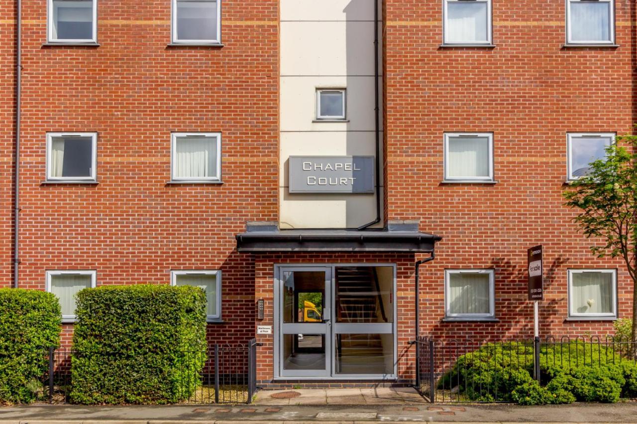 Chapel Court Apartments Cannock Luaran gambar